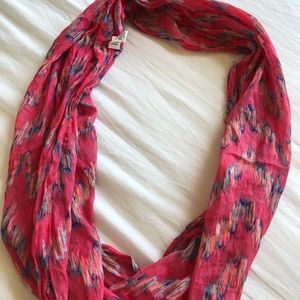Light weight infinity scarf